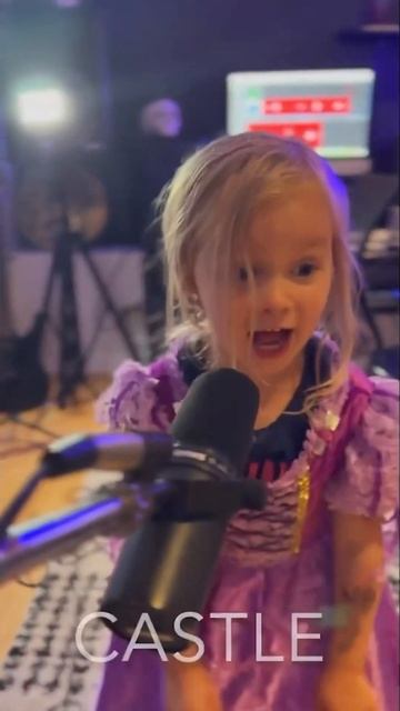 ️ Когда наконец научился смотреть онлайн