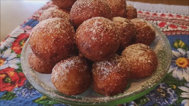 Пончики с детства |Бабушкин рецепт|САМЫЕ ВКУСНЫЕ Творожные "ПОНЧИКИ" смотреть онлайн