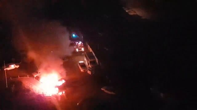 В Новороссийске ранним утром сгорел автомобиль (2) смотреть онлайн