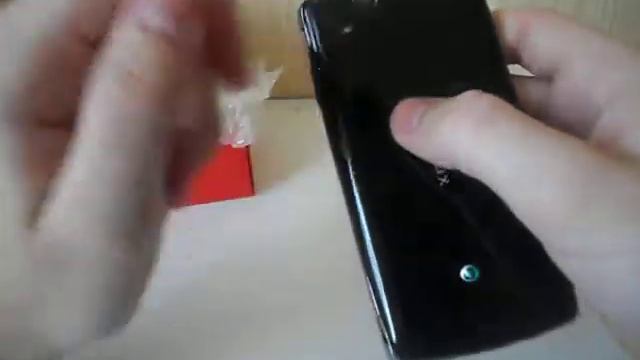 Распаковка Sony Ericsson Xperia Arc S смотреть онлайн