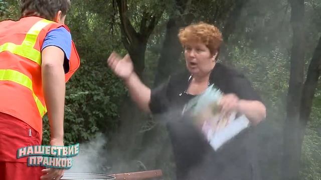 Пожар в Урне! Улетное Видео / Лучшие Пранки смотреть онлайн