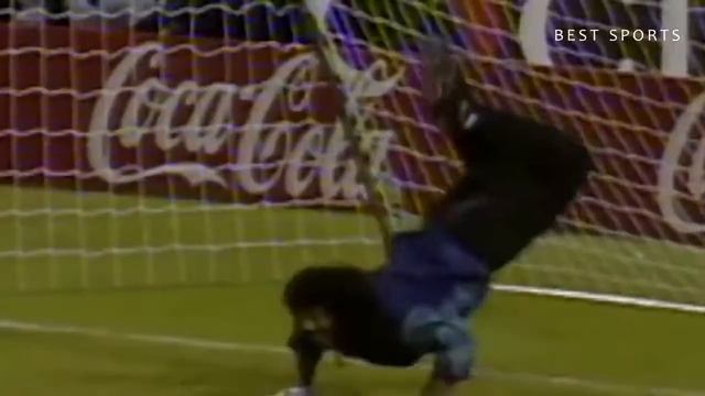 Лучшие сейвы вратарей / Best Goalkeeping Saves