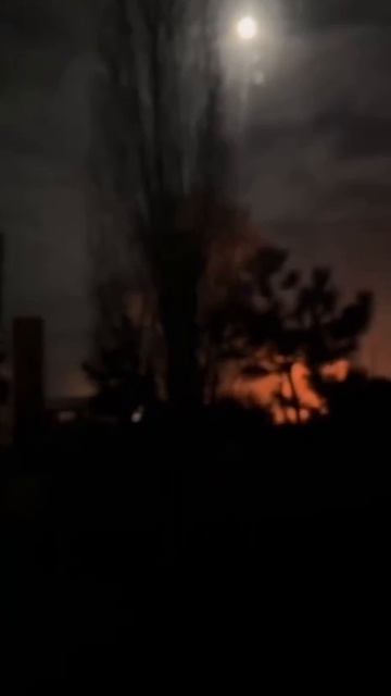 Мопеды атакуют подстанцию в Ильичевске Одесской области. смотреть онлайн