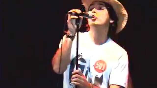 LA RADIO EN VIVO DESDE EL ESTADIO -ELLA-