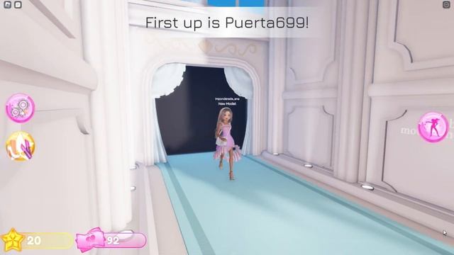 Коды Dress To Impress Новые Коды Roblox Платье чтобы произвести впечатление Показ Мод август 2024 смотреть онлайн