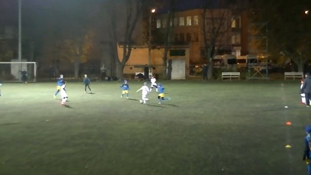 ЧГ. U-11 АФК Днепр (2011) - ДЮСШ-2 (2010). 11.11.2020 смотреть онлайн