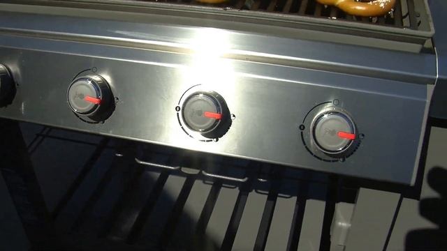 Weber Genesis® II Gas Grills at Do it Best® смотреть онлайн