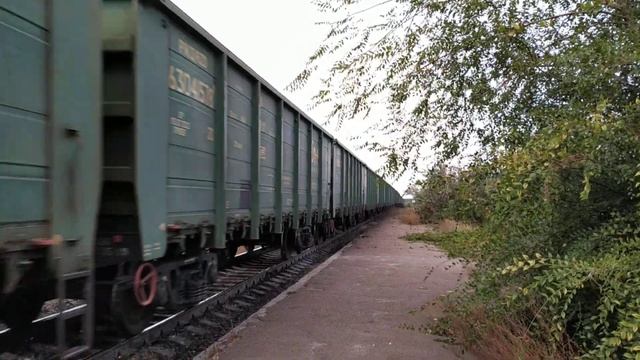 2ТЭ10У+ТЕ33АС тянут тяжёлый состав со ст. Жовтневая смотреть онлайн