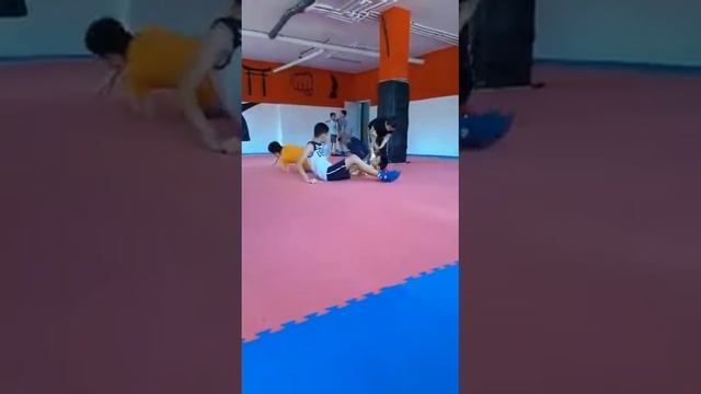 Будущий чемпион Бакдаулет !!! смотреть онлайн