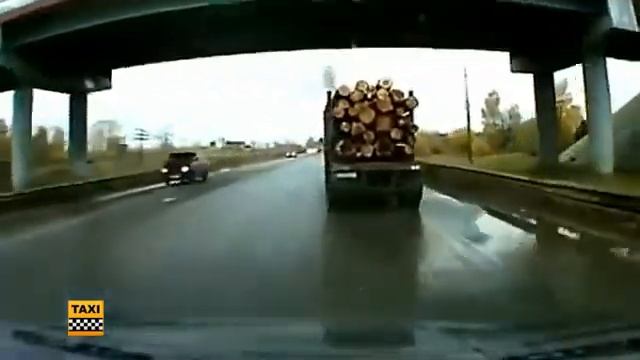 Чуть не опрокинул приццеп смотреть онлайн