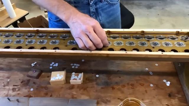 Player Piano Rebuilding - Installing and Regulating New Valves with Force Fit Collars смотреть онлайн