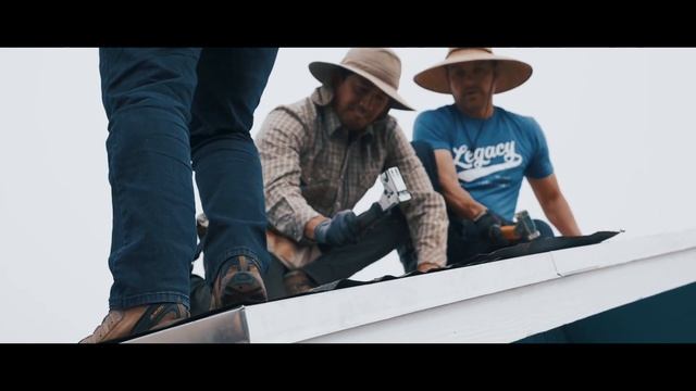 From a Plastic Tent to a New Home. смотреть онлайн