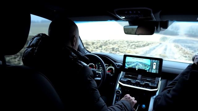 Основний обробіток грунту: No-till? Strip-till? Оранка? Ні! Все одразу!