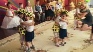 ВАС  МЫ В ШКОЛУ ПРОВОЖАЕМ (муз., сл. и исполнение Л.Горцуева)