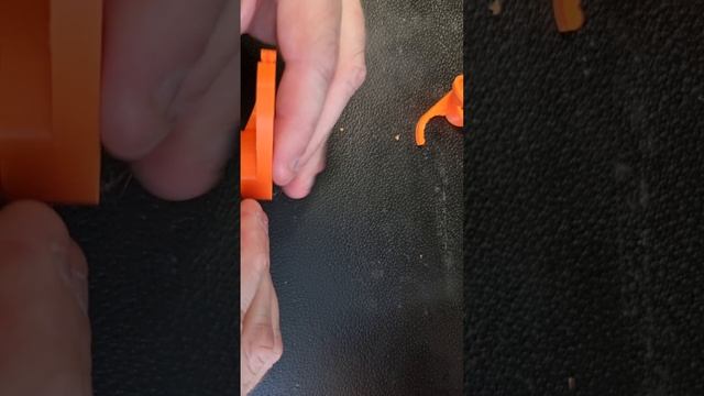 Mantis Clamp Vise смотреть онлайн