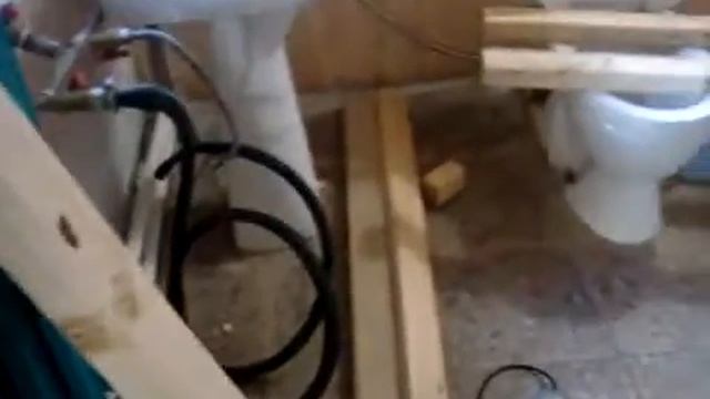 MOV08096 x264 Внимание! Приступили к завершающей работе изготовлении полка в бане. смотреть онлайн