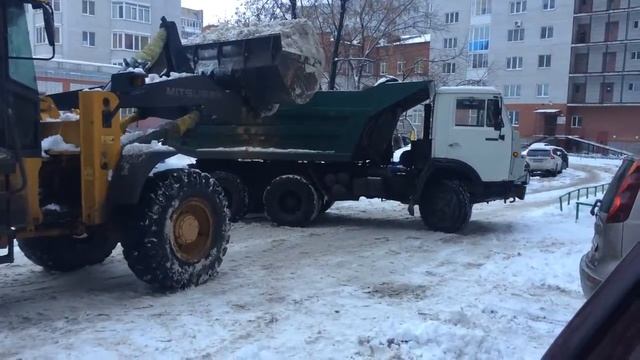 Как происходит уборка и вывоз снега? смотреть онлайн