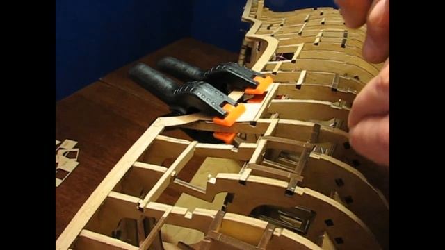Preparing the sides #21 Step by step model ship build Galleon "San Bartolome" Ship modeling смотреть онлайн