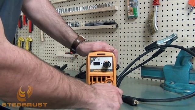 Инверторный сварочный аппарат HUGONG EXTREME 200 III