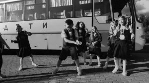 Учат в школе (Cover version)