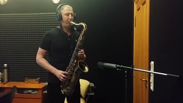 Музыка из к/ф "Свой среди чужих, чужой среди своих". Тенор саксофон. смотреть онлайн