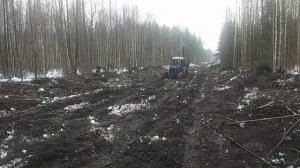 МТЗ МУЛ-1221, месит грязь.