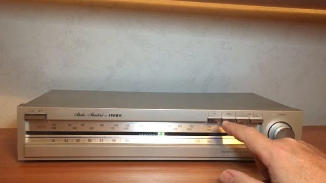 Тюнер Fisher FM100 смотреть онлайн