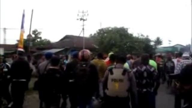Korban Penembakan, Warga Geruduk Kantor Kodim, Timika, Papua - iNews Petang 28/08 смотреть онлайн