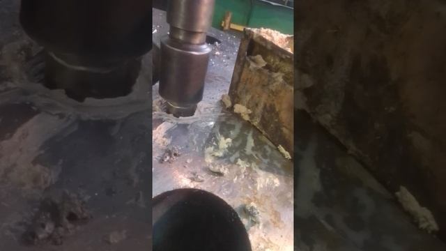 Нарезание резьбы М56*5,5. Подробненько. смотреть онлайн