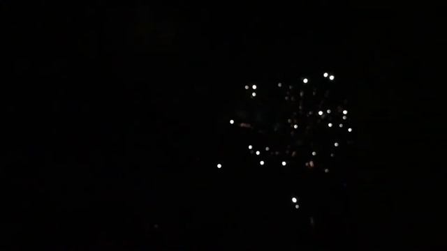 Деньги в небо. Вчерашний день. На балконе. смотреть онлайн