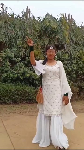 Desi Village Girl Indian Young Girl Amazing Dance смотреть онлайн