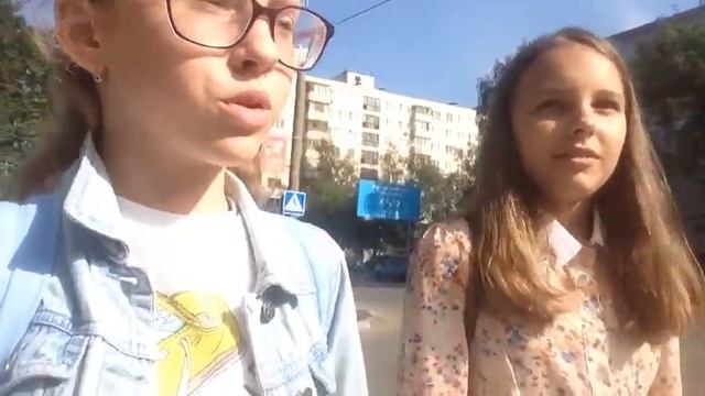 VLOG с Ирой, гуляем, зоомагазин, зверята и домой😆 смотреть онлайн