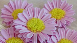 Ромашка из нежно-розового фоамирана своими руками