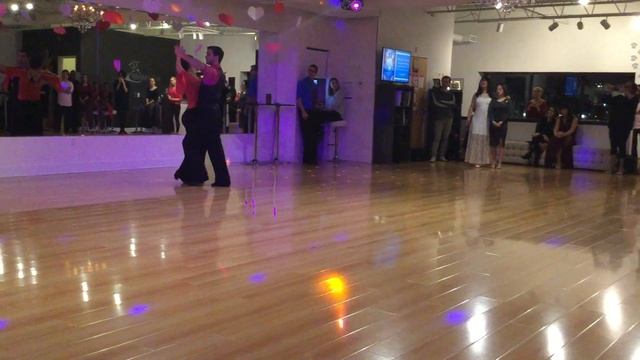 Valentine's Day Spotlight- Hyun- Waltz смотреть онлайн