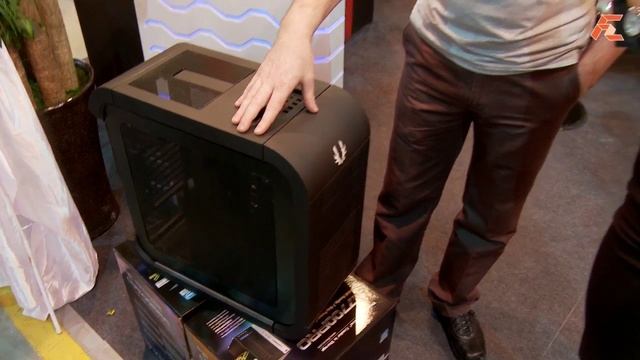 BitFenix Survivor Mid-tower Chassis @ Computex 2010 смотреть онлайн