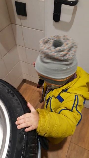 уникальный туалет WC на заправке в Новомосковском районе Днепропетровской области. так бы везде смотреть онлайн