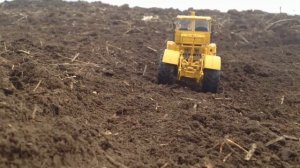 RC К-700 "КИРОВЕЦ" радиоуправляемая модель трактора