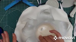 Роза из изолона. Настольный светильник.