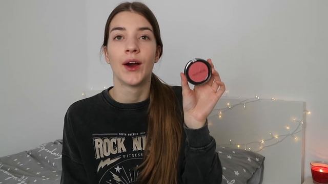 ACTION MAKE-UP TESTEN ☆ Vlogmas Dag 7 | Zenne Bakens смотреть онлайн