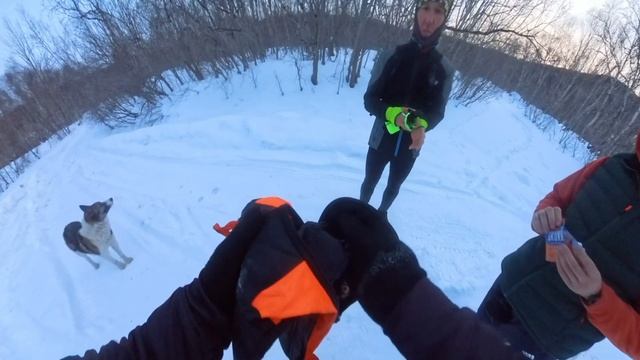 Камчатский трейлраннинг. Утренняя пробежка на побережье Тихого океана смотреть онлайн