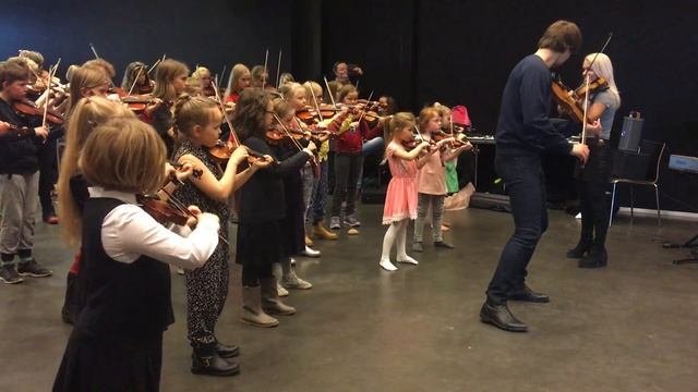 Spilagleði með Grétu Salóme og Alexander Rybak смотреть онлайн