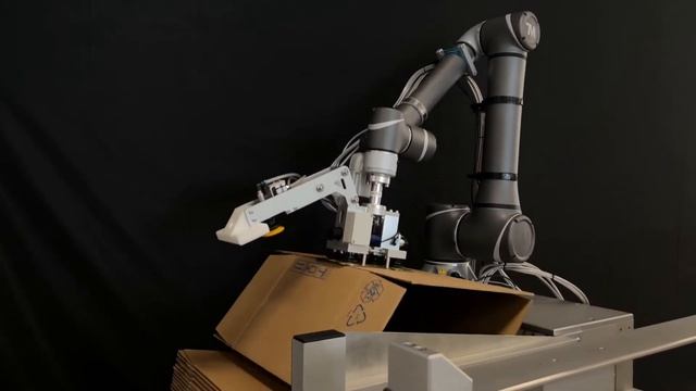 Robotic case erector and taping station смотреть онлайн