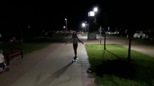 Учимся кататься на скейте.