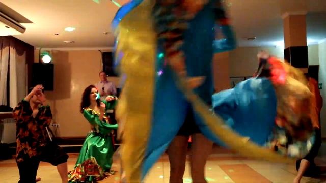 Федор & Анна (Lights Down Low)