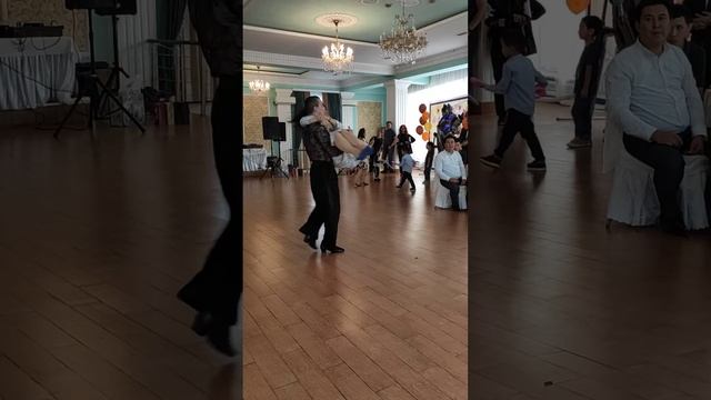 Танец Нуржана смотреть онлайн