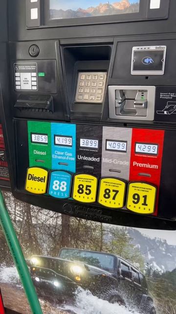 Another 2023 Toyota #Tundra fill up. Not an empty tank, still had 1/4 tank left #gas #toyotatundra смотреть онлайн