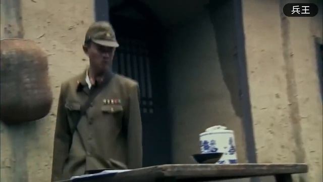 偽軍好吃好喝招待假日軍，沒想到對方臨走，送給他們一份大禮！【抗日】