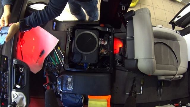 Kompaktowy subwoofer aktywny SONY XS-AW8. Instalacja w samochodzie i pierwsze testy. Nowość!!! смотреть онлайн