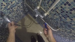 Слабый напор из лейки душа. Устраняем.