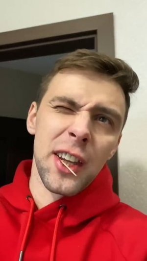 Китаец и кирпич